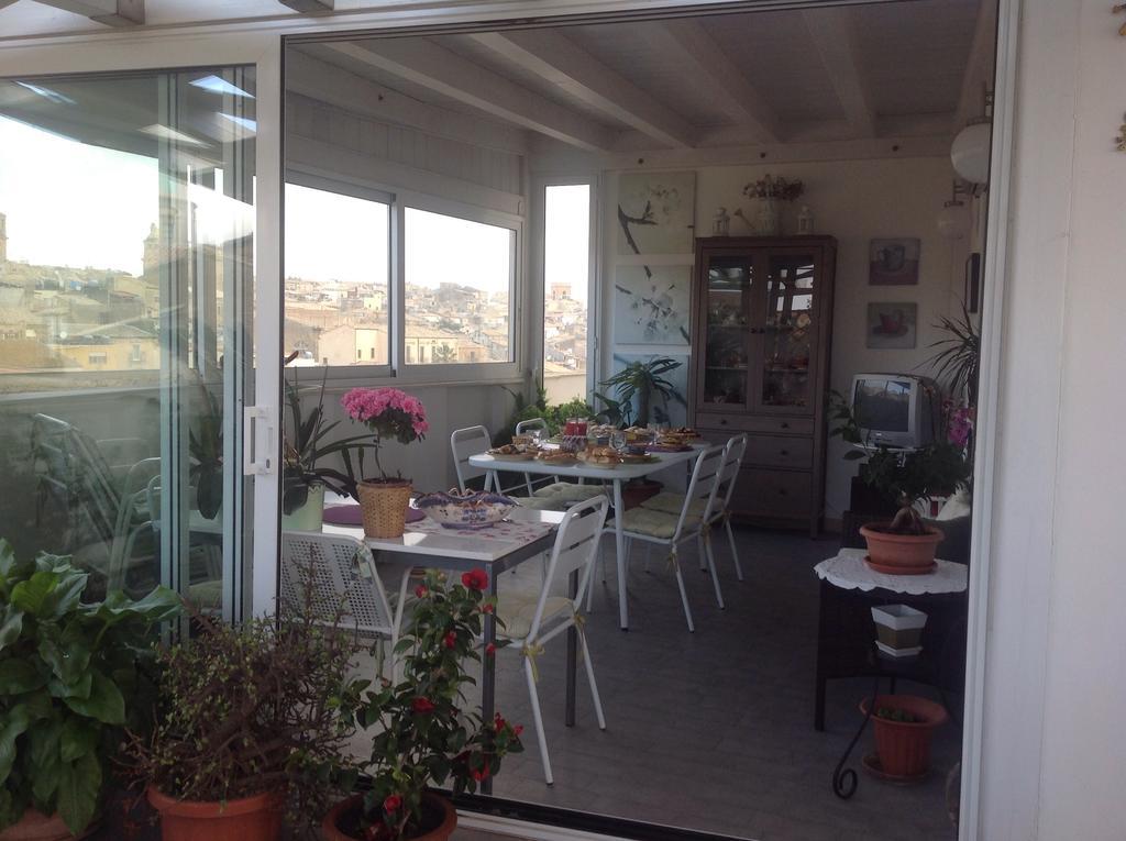 Bed and Breakfast Il Piccolo Attico Caltagirone Exterior foto