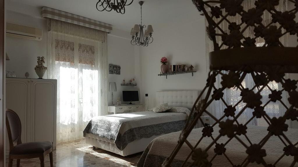 Bed and Breakfast Il Piccolo Attico Caltagirone Exterior foto