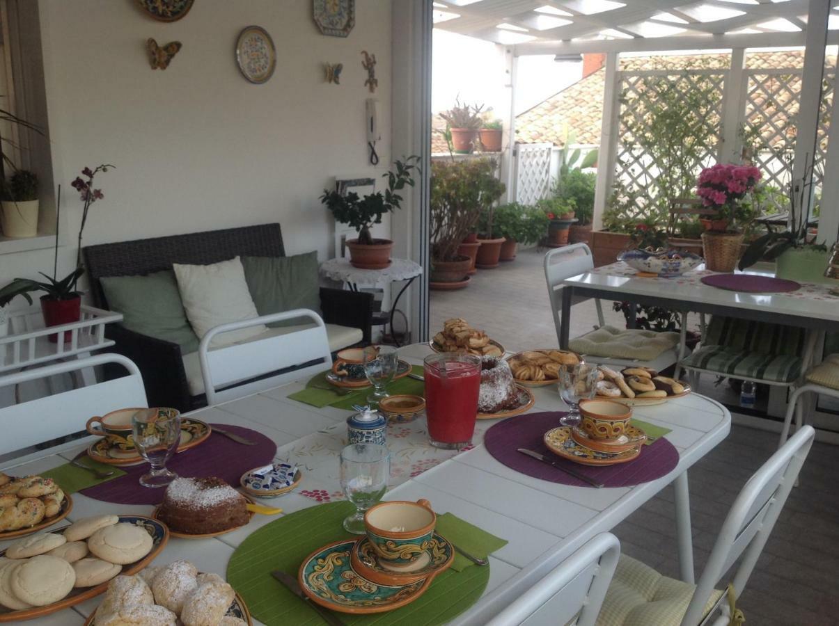 Bed and Breakfast Il Piccolo Attico Caltagirone Exterior foto