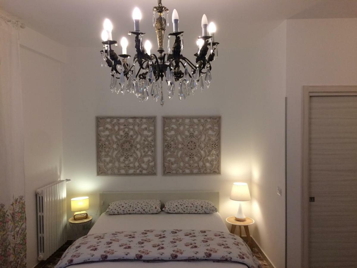 Bed and Breakfast Il Piccolo Attico Caltagirone Exterior foto